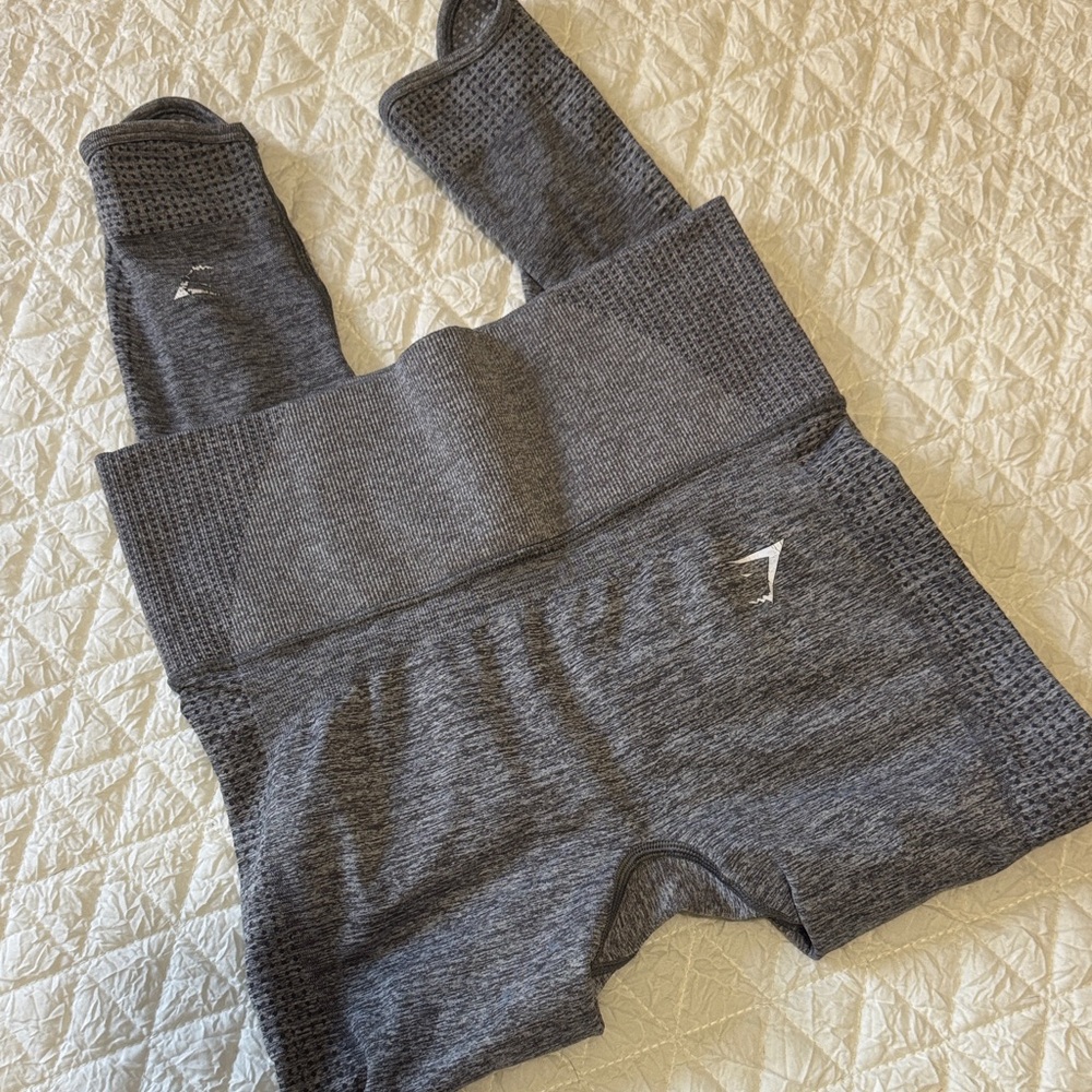 Gray Gymshark Capri Seamless Leggings